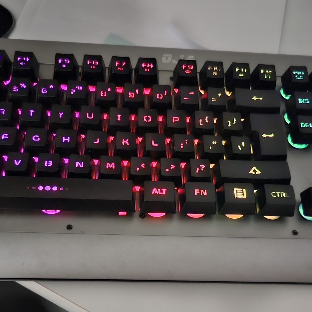 Key board - Picture 2 of 2